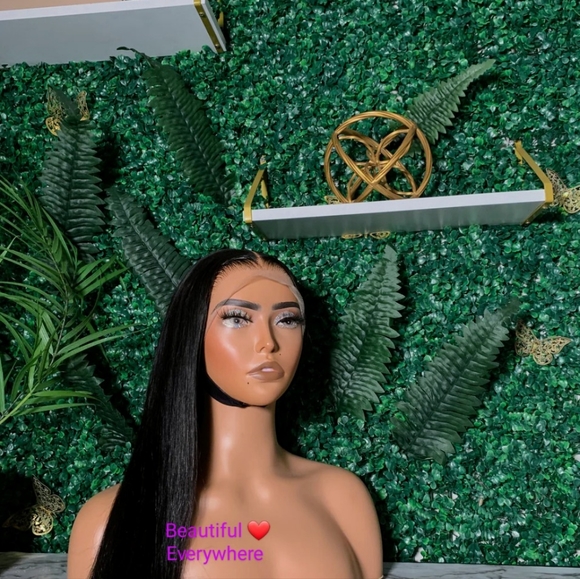 Human Hair Lace Wig - Picture 1 of 5
